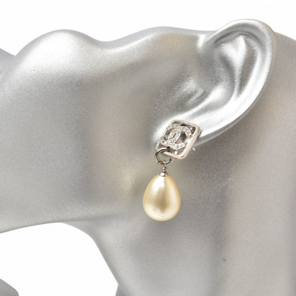 CHANEL Gold Pearl Logo Earrings - Picture 6 of 6